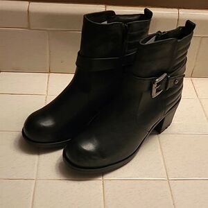 Mia ankle boots